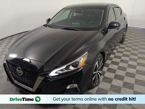 Used 2020 Nissan Altima 2.5 SR w/ Premium Package FWD image 1