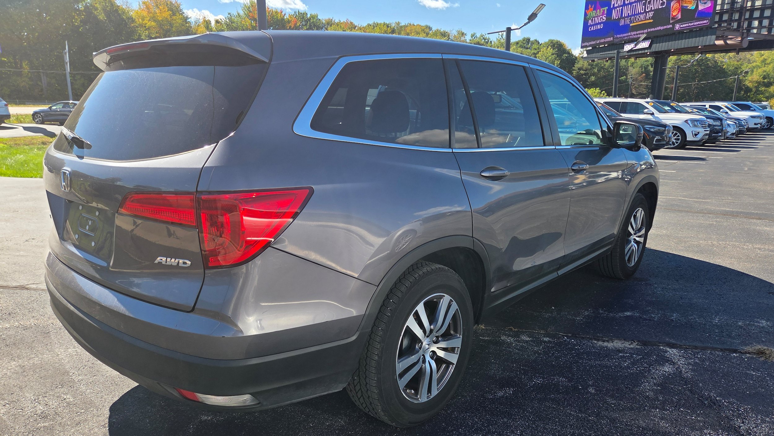 Used 2017 Honda Pilot EX-L image 11