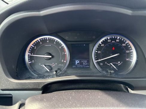 Certified 2016 Toyota Highlander LE image 19