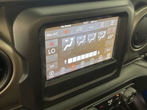 Used 2022 Jeep Wrangler Unlimited Sport AWD/4WD image 30