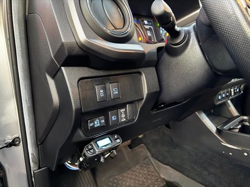 Used 2022 Toyota Tacoma image 17