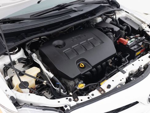 Used 2011 Toyota Corolla LE image 37