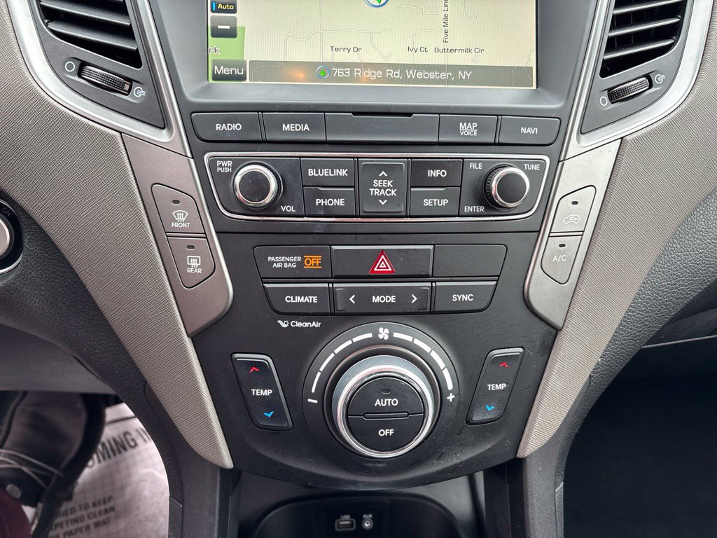 Used 2017 Hyundai Santa Fe Sport AWD/4WD image 29