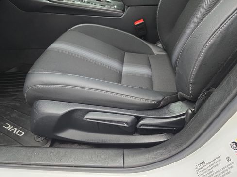 Used 2024 Honda Civic Sport image 25