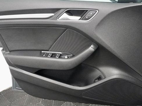 Used 2017 Audi A3 e-tron Premium Plus w/ Technology Package image 40