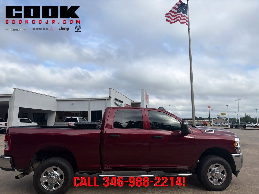 Used 2024 RAM 2500 Tradesman w/ Chrome Appearance Group AWD/4WD image 7