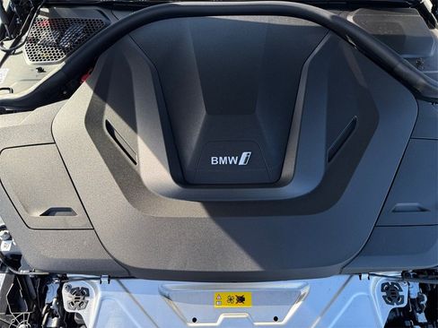 Used 2025 BMW i4 xDrive40i w/ Premium Package image 36