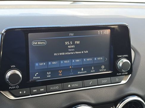 Used 2025 Nissan Sentra S image 22