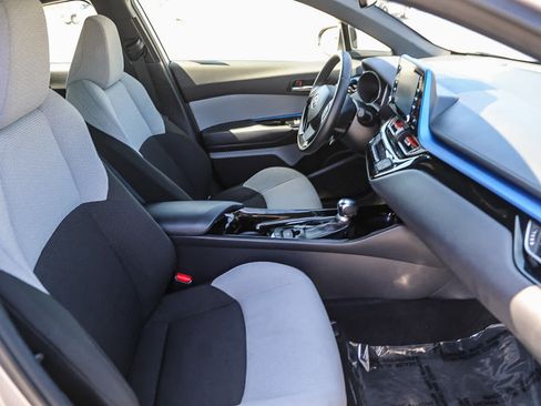 Certified 2019 Toyota C-HR XLE FWD image 16