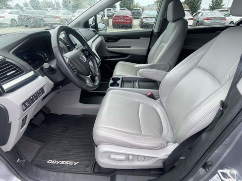Used 2023 Honda Odyssey Touring image 16