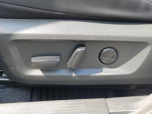 Certified 2023 Nissan Rogue SV w/ SV Premium B Package AWD/4WD image 6