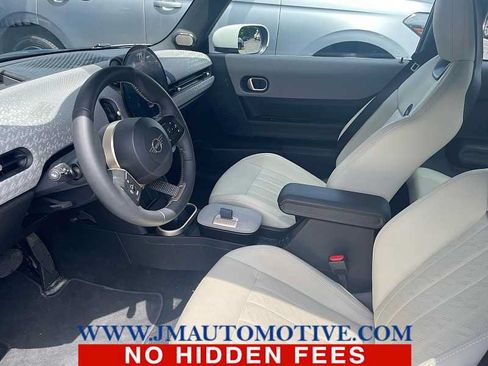 Used 2025 MINI Cooper 2-Door Hardtop FWD image 2