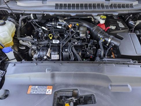 Used 2024 Ford Edge Titanium image 37