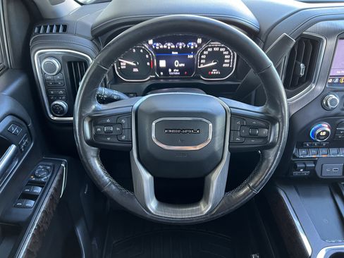 Used 2019 GMC Sierra 1500 Denali w/ Denali Ultimate Package AWD/4WD image 26
