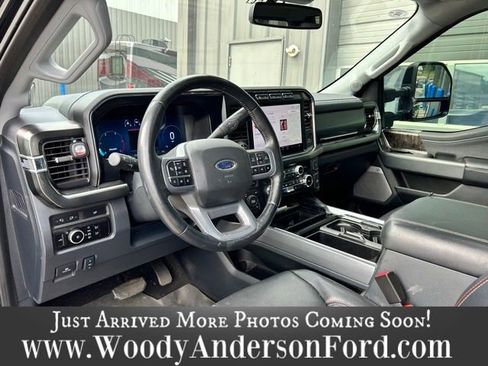 Used 2024 Ford F250 Lariat w/ Lariat Ultimate Package AWD/4WD image 8