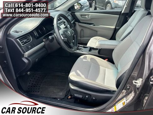 Used 2016 Toyota Camry SE FWD image 11