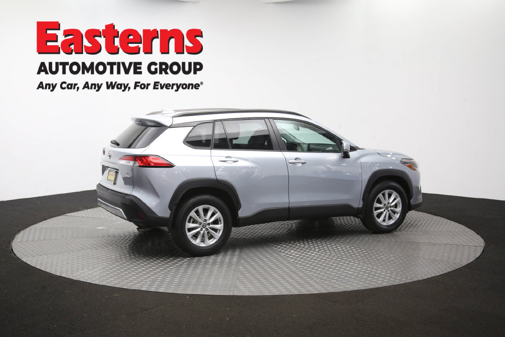 Used 2022 Toyota Corolla Cross LE AWD/4WD image 40