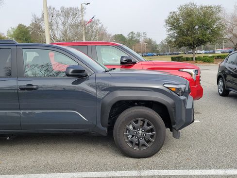 Used 2025 Toyota 4Runner SR5 image 10