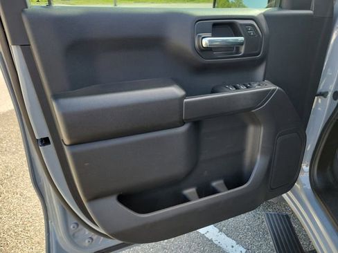Used 2025 Chevrolet Silverado 1500 Custom Trail Boss w/ LPO, Dark Essentials Package AWD/4WD image 23