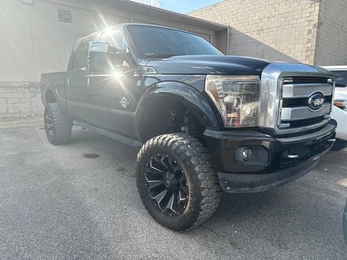 Used 2016 Ford F250 Platinum w/ FX4 Off-Road Package AWD/4WD image 1