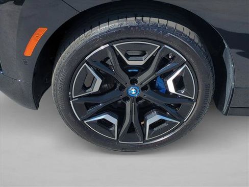 Used 2025 BMW iX xDrive50 w/ Sport Package AWD/4WD image 26