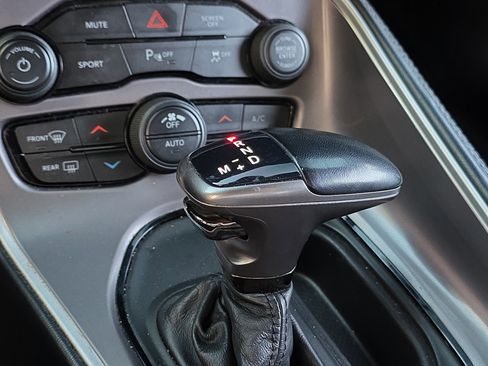 Used 2022 Dodge Challenger GT image 19