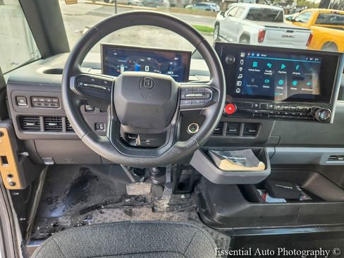 Used 2024 Chevrolet Brightdrop 600 w/ Commercial Equipment Package image 8