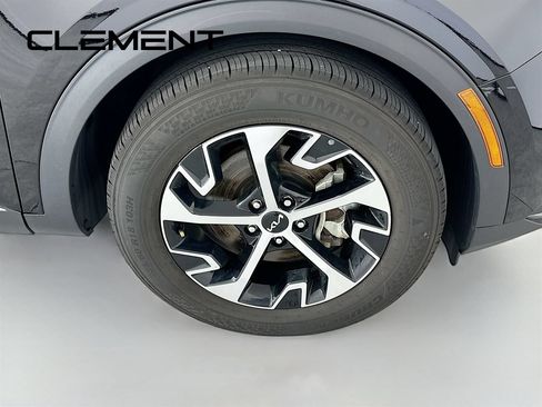 Used 2024 Kia Sportage EX FWD image 35