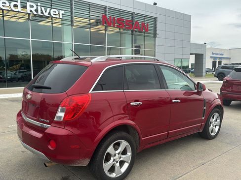 Used 2014 Chevrolet Captiva Sport LT w/ Convenience Package FWD image 2