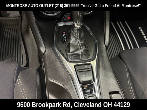 Used 2020 Chevrolet Camaro LT image 23