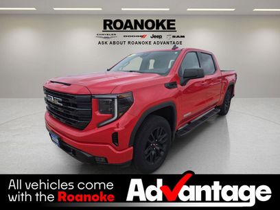 Used 2022 GMC Sierra 1500 Elevation w/ LPO, Elevation Black Package