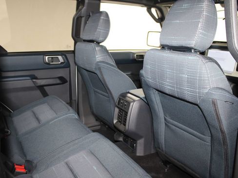 New 2026 Ford Bronco Heritage Edition AWD/4WD image 32