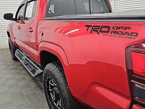 Used 2022 Toyota Tacoma SR image 7