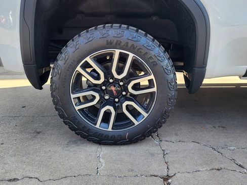 New 2026 GMC Sierra 1500 AT4 w/ AT4 Premium Package image 52