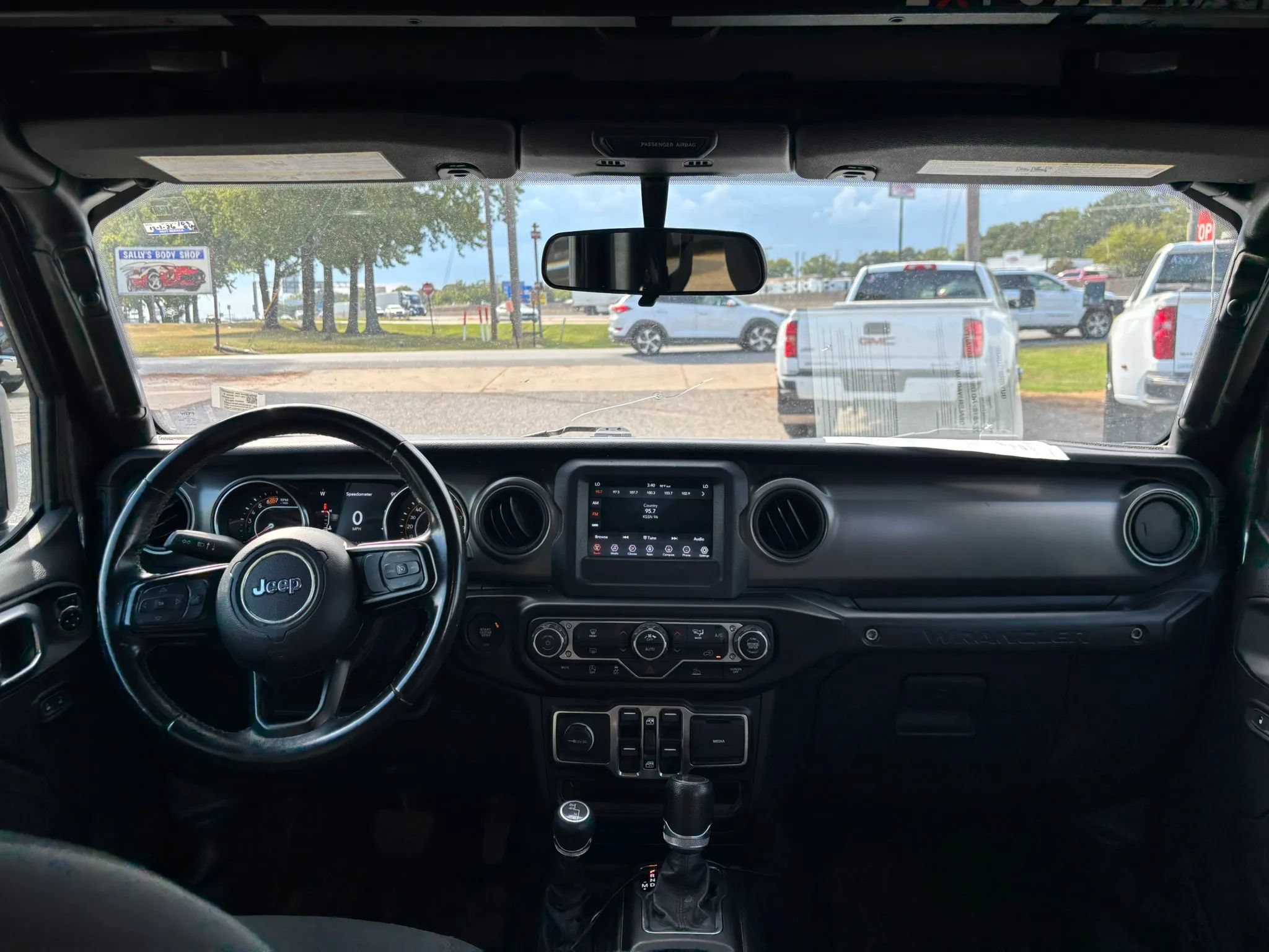 Used 2021 Jeep Wrangler Unlimited Sport AWD/4WD image 20