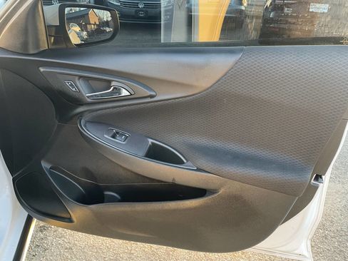 Used 2022 Chevrolet Malibu LT image 14