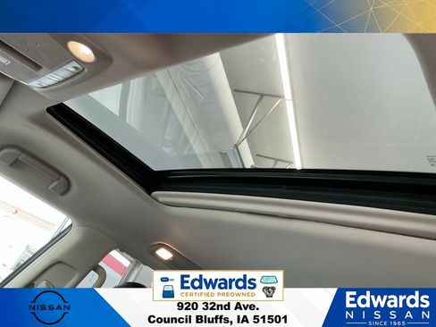 Used 2023 Nissan Armada SL AWD/4WD image 41