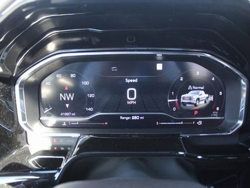 Used 2023 GMC Sierra 1500 SLT image 27