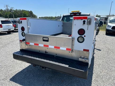 Used 2018 Ford F250 XL w/ Power Equipment Group RWD image 11