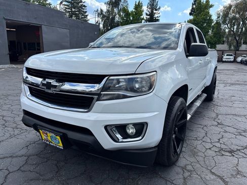 Used 2019 Chevrolet Colorado LT w/ LT Convenience Package RWD image 8