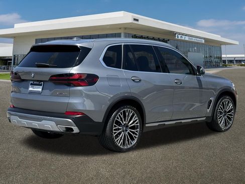 Certified 2024 BMW X5 xDrive40i AWD/4WD image 10