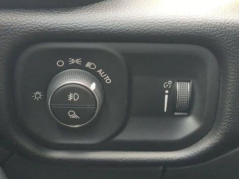Certified 2026 RAM 3500 Big Horn AWD/4WD image 27