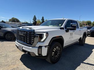 Used 2024 GMC Sierra 3500 Denali Ultimate AWD/4WD video 1