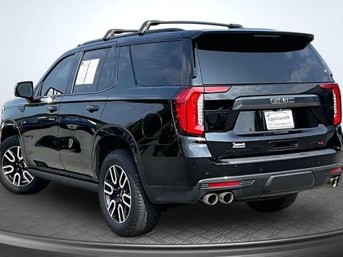 Used 2023 GMC Yukon AT4 w/ AT4 Premium Plus Package AWD/4WD image 4