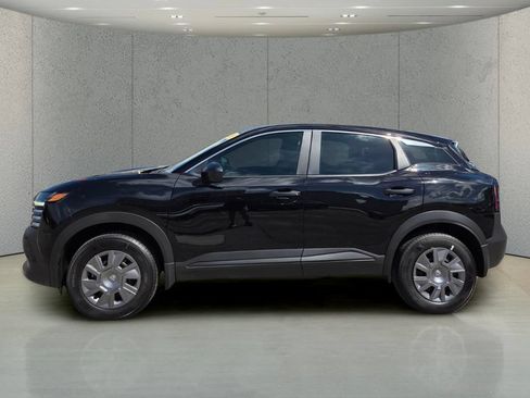 Used 2026 Nissan Kicks S FWD image 2