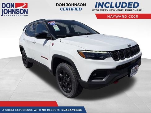 Used 2023 Jeep Compass Trailhawk w/ Trailhawk Elite Group AWD/4WD image 1