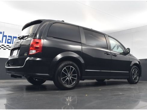Used 2019 Dodge Grand Caravan GT FWD image 21