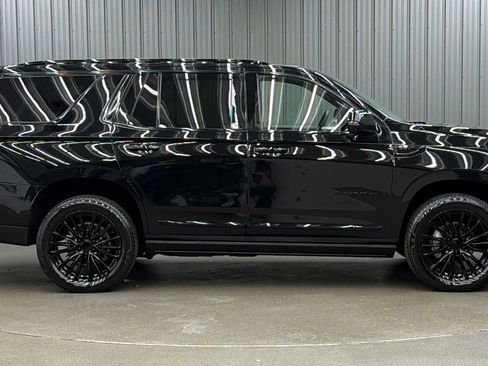 Used 2026 GMC Yukon Denali w/ Sun & Power Step Package image 6