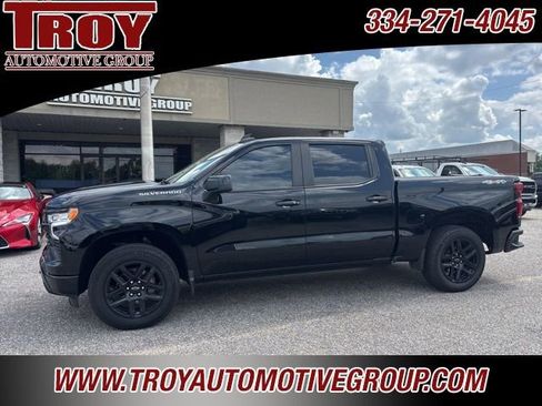 Used 2022 Chevrolet Silverado 1500 RST image 3