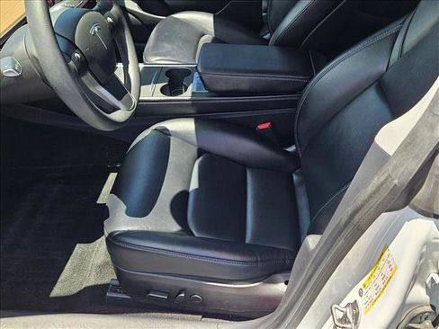 Used 2022 Tesla Model 3 RWD image 11